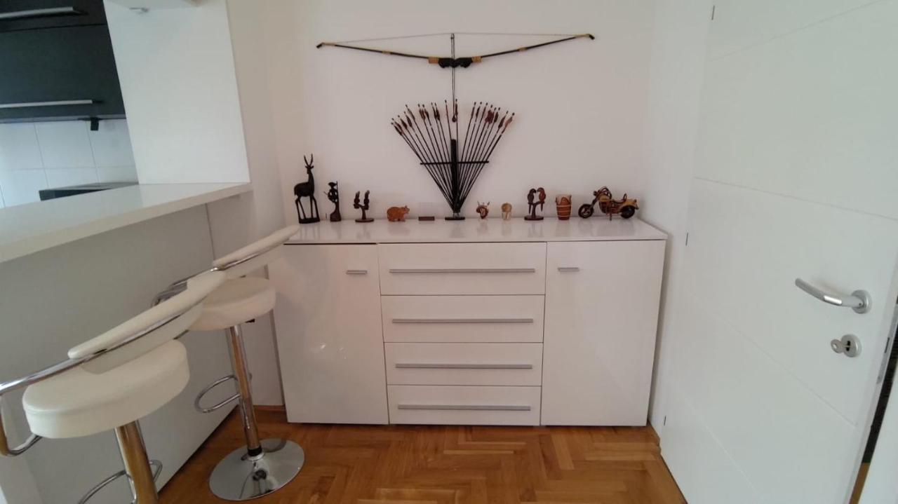 Poesia Apartment Újvidék Kültér fotó