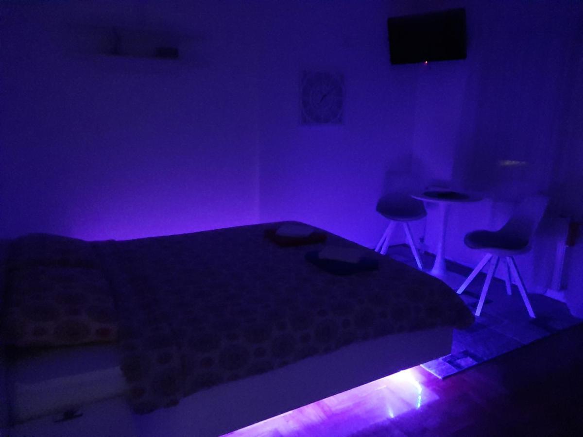 Poesia Apartment Újvidék Kültér fotó